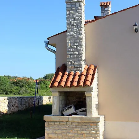 Сasa de vacaciones Family Friendly House With A Swimming Pool Valtura, Pula - 6913 *